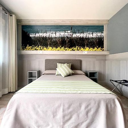 Hostal Noli Chiclana de la Frontera Ngoại thất bức ảnh