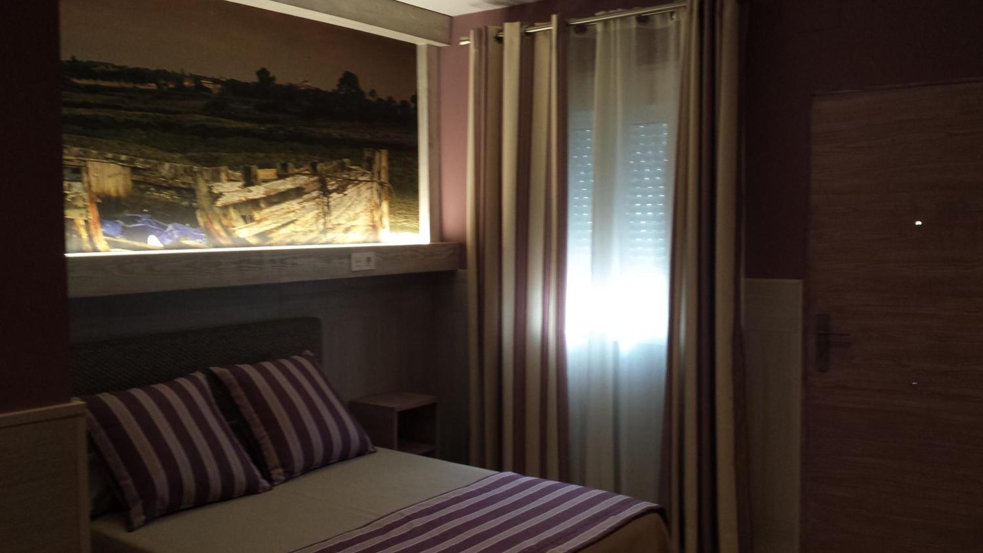 Hostal Noli Chiclana de la Frontera Ngoại thất bức ảnh