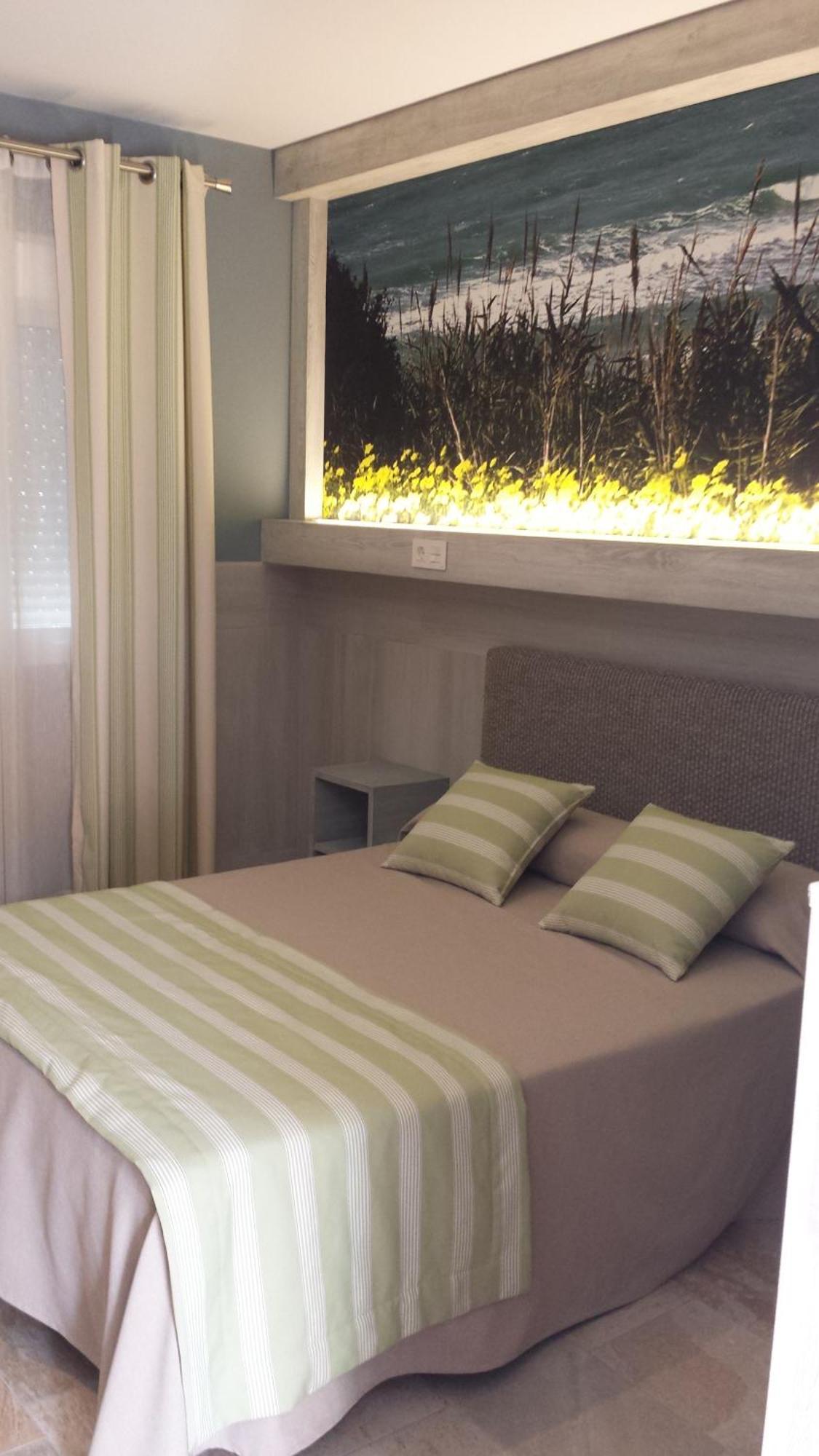 Hostal Noli Chiclana de la Frontera Ngoại thất bức ảnh