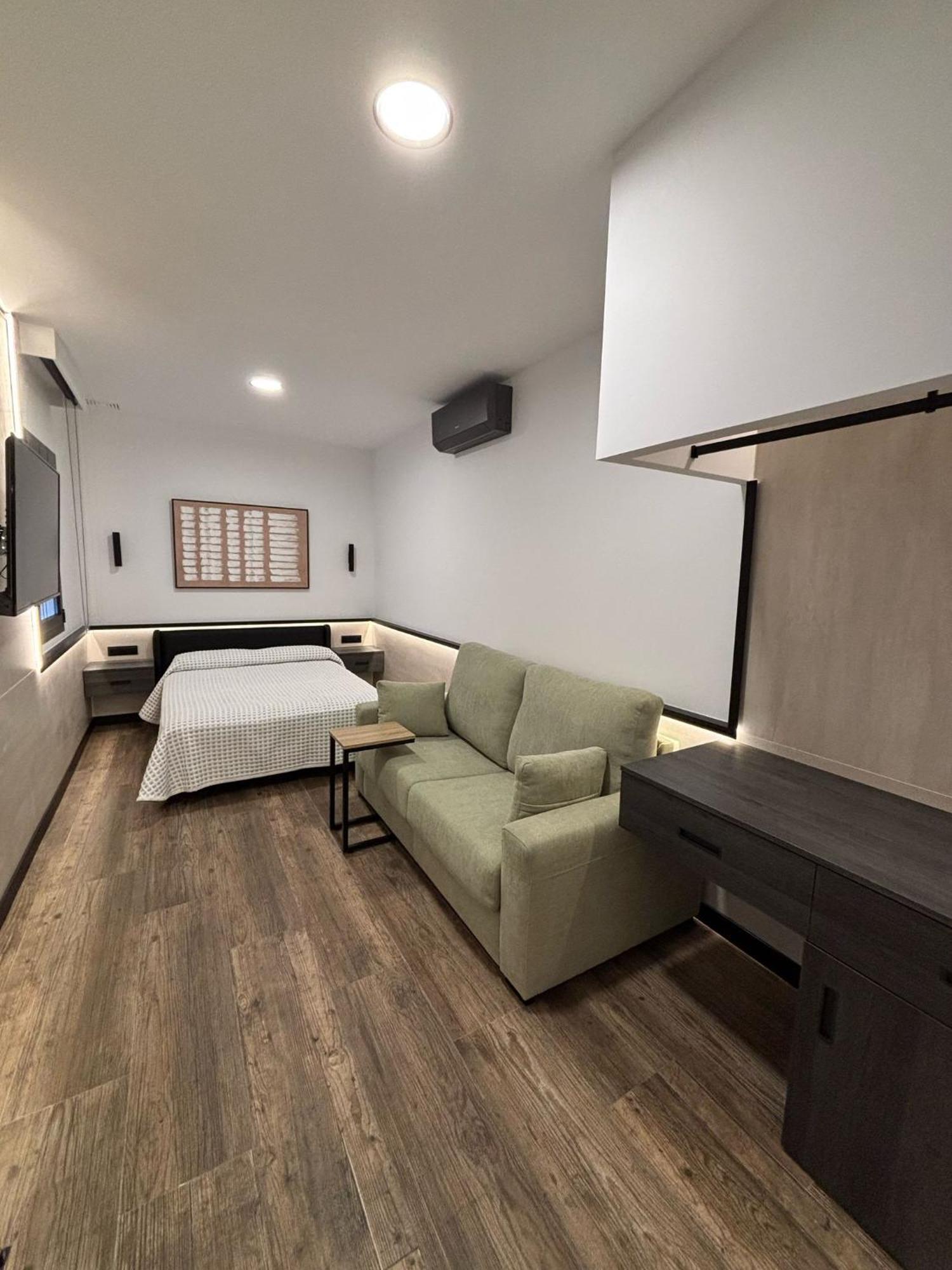 Hostal Noli Chiclana de la Frontera Ngoại thất bức ảnh