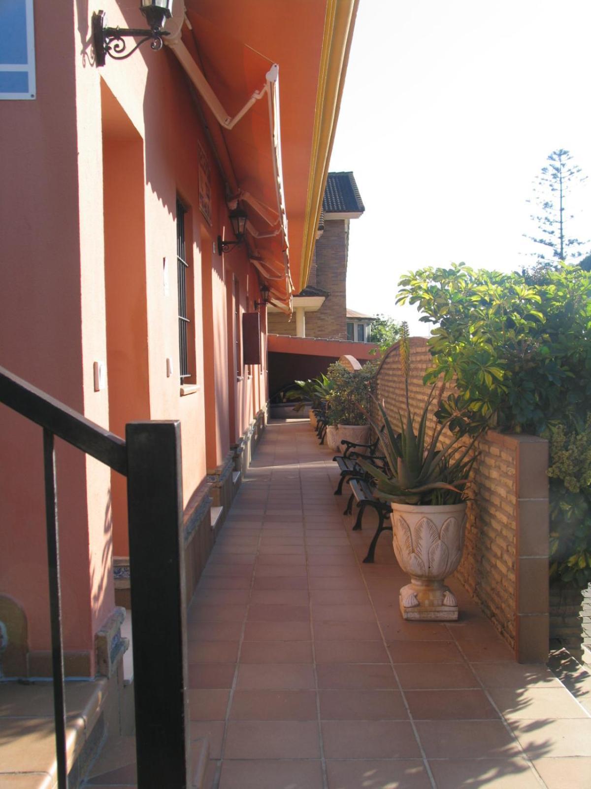 Hostal Noli Chiclana de la Frontera Ngoại thất bức ảnh